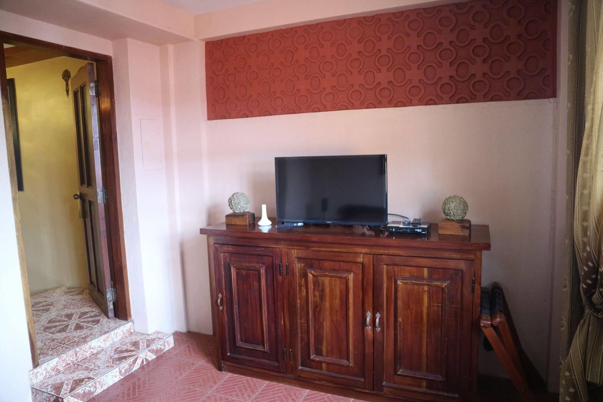 กาซา ลา กรันคา Hotel อีโลอีโลซิตี้ ภายนอก รูปภาพ